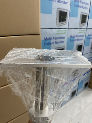 রোগীর মনিটর ট্রলিবাস Medical Stainless Mobile Stand For Sale